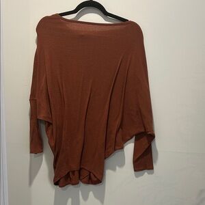 Seven7 Warm Brown Top